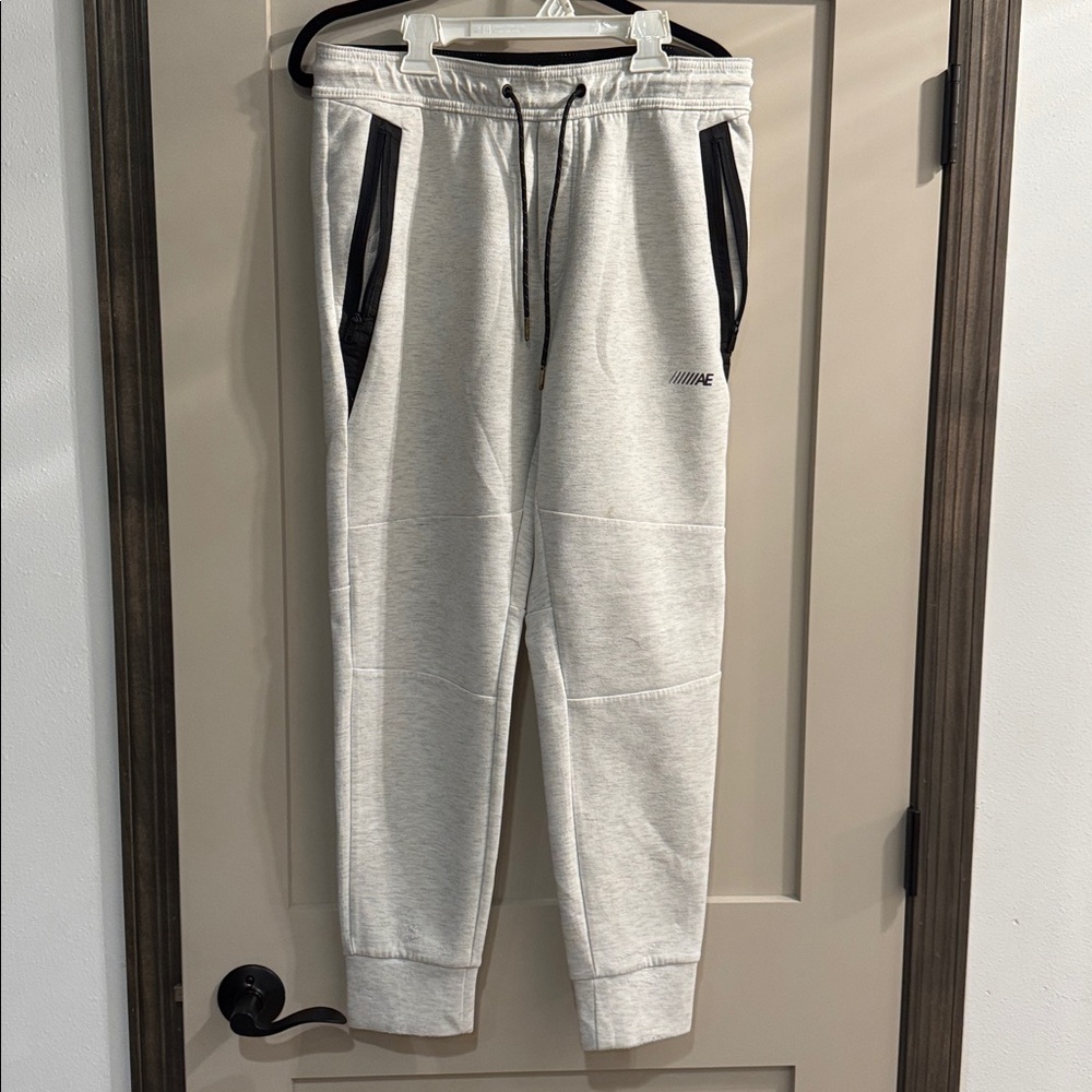 American Eagle Outfitters Light Gray Joggers with Black Details